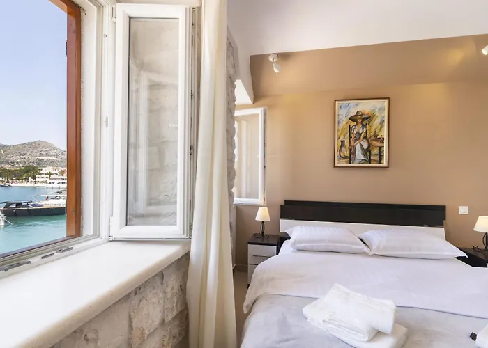 Lucica-2 By Interhome アパート トロギール