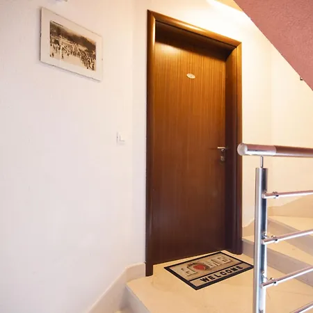 Apartmán Lucica-2 By Interhome Trogir